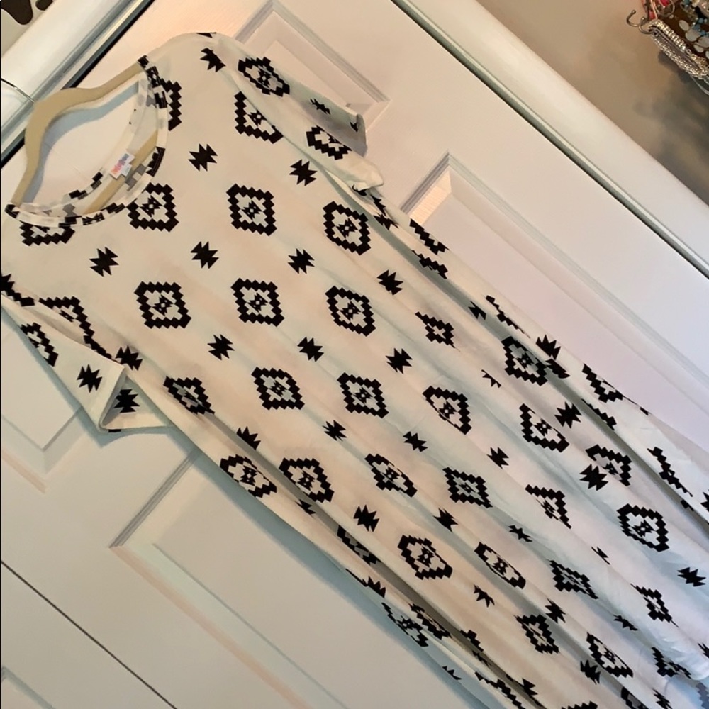 Lularoe Carly